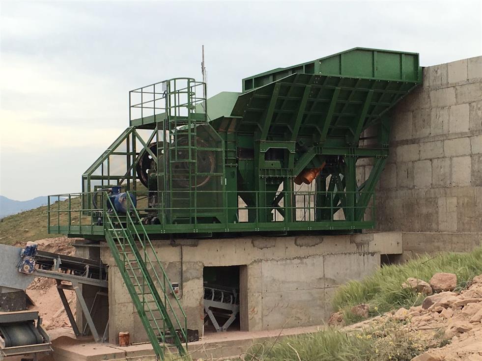 Algeria 200tph limestone aggregate combined crushing and screening station