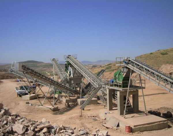 Algeria 200tph limestone aggregate combined crushing and screening station