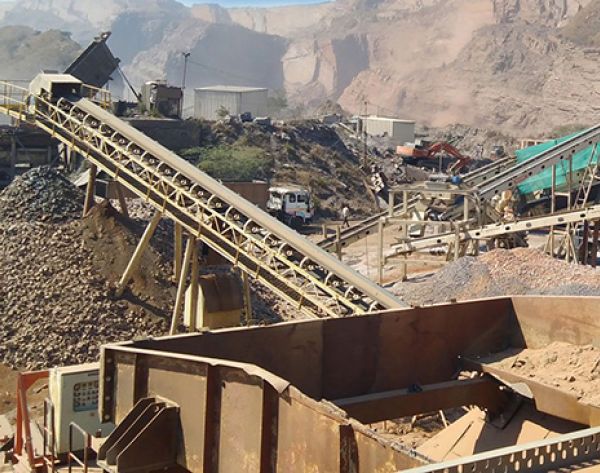 Ethiopian 200tph basalt aggregate combined crushing and screening station